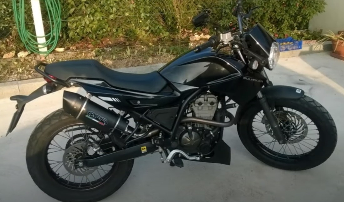 Exhaust compatible with Derbi Mulhacèn 2006-2011, Furore Nero, Homologated legal slip-on exhaust including removable db killer, link pipe and catalyst 