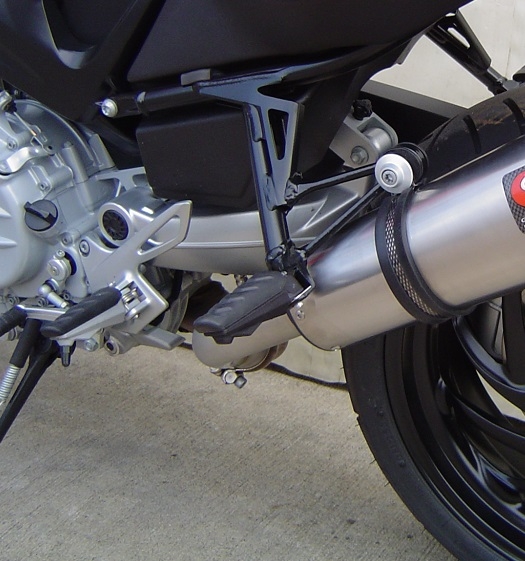 Exhaust compatible with Bmw F 800 -S -ST 2006-2011, Gpe Ann. titanium, Homologated legal slip-on exhaust including removable db killer, link pipe and catalyst 
