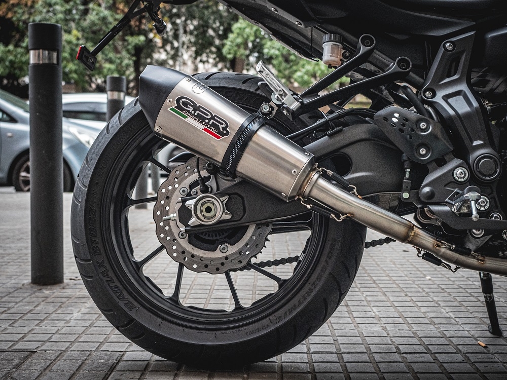 Exhaust compatible with Yamaha Mt-07 2017-2020, GP Evo4 Titanium, Homologated legal full system exhaust, including removable db killer and catalyst 