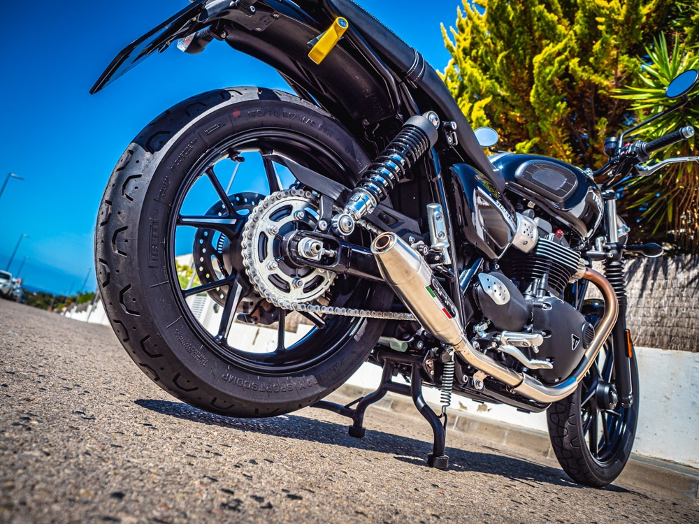 Exhaust compatible with Triumph Street Twin 900 2015-2019, Deeptone Inox, Dual Homologated legal slip-on exhaust including removable db killers and link pipes 