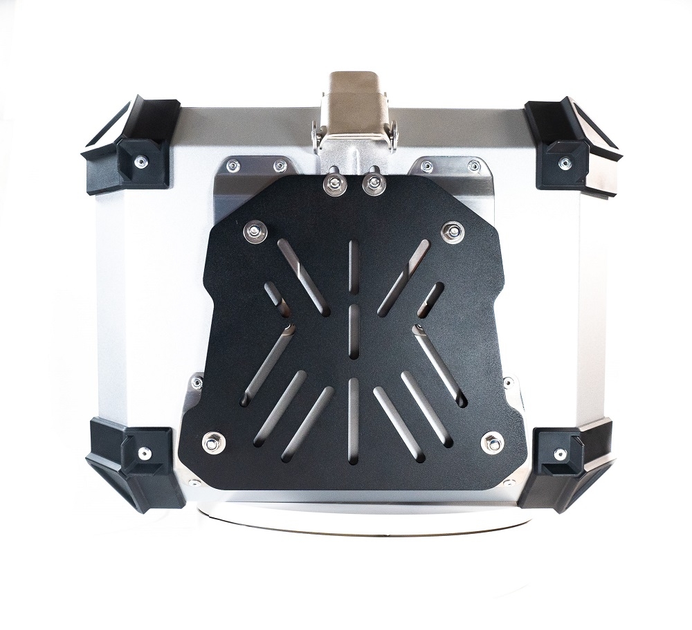 GPR TECH TOP CASE ALPI-TECH 55 LT SILVER Top case in aluminum,including soft backrest, silver color with universal plate  Capacity 55 LT.