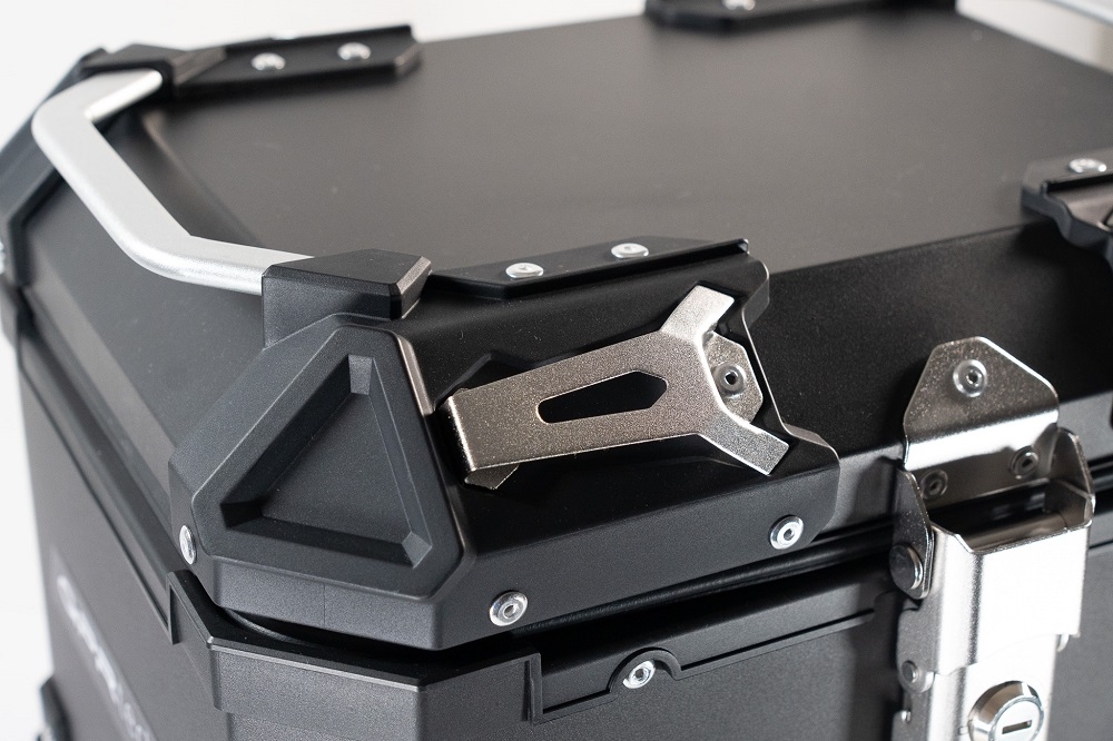 GPR TECH TOP CASE ALPI-TECH 55 LT BLACK Top case in aluminum,including soft backrest, black color with universal plate  Capacity 55 LT.