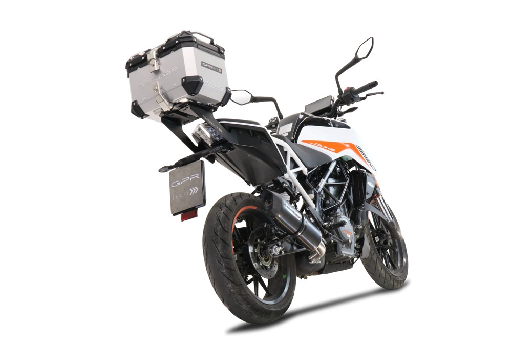 Top case GPR TECH compatible with  Ktm Duke 125 2017/2020 e4 GPR TECH Top case in aluminum, silver color, including roof rack and specific plate Capacity 26 LT.