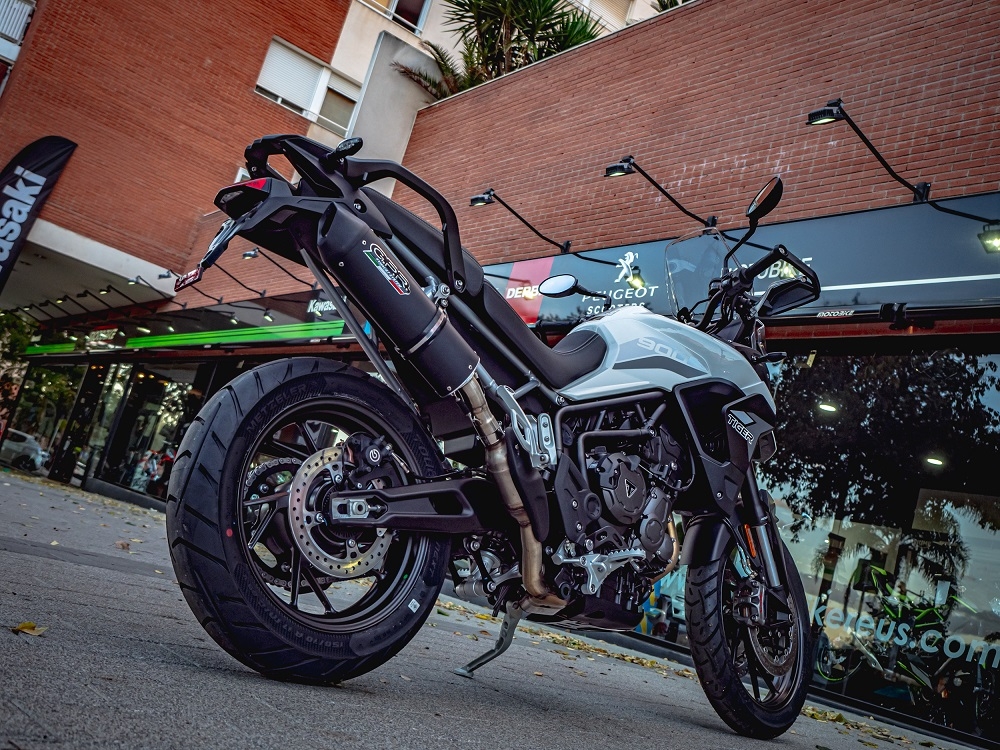 Exhaust compatible with Triumph Tiger 900 2020-2023, Furore Evo4 Nero, Homologated legal slip-on exhaust including removable db killer and link pipe 