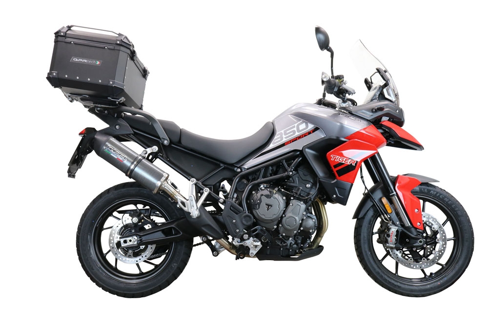 Top case GPR TECH compatible with  Triumph Tiger 900 2020/2023 e5 GPR TECH Top case in aluminum, black color with specific plate included Capacity 55 LT.