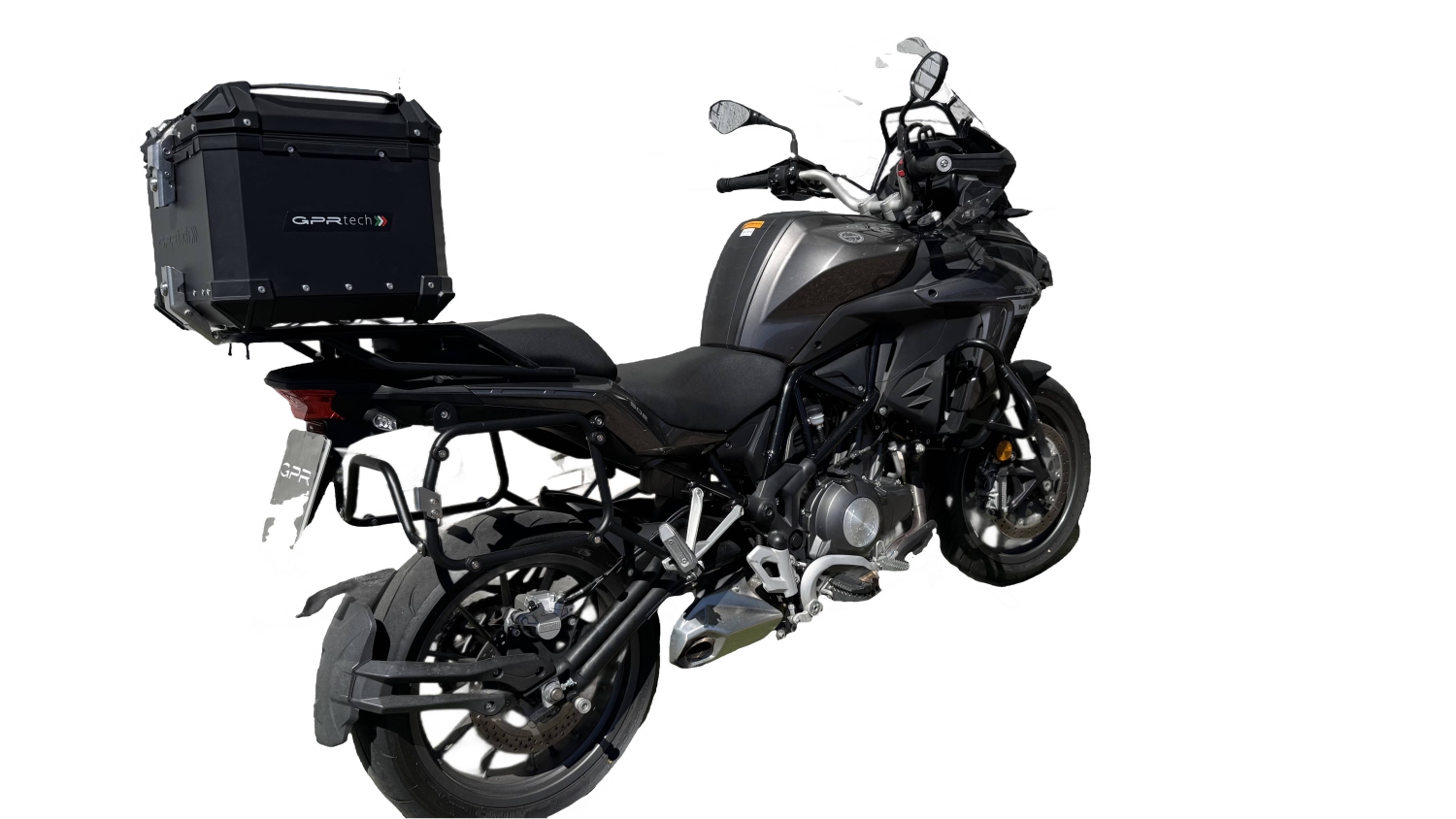 Top case GPR TECH compatible with  Benelli Trk 502 2017/2020 e4 GPR TECH Top case in aluminum, black color with specific plate included Capacity 35 LT.