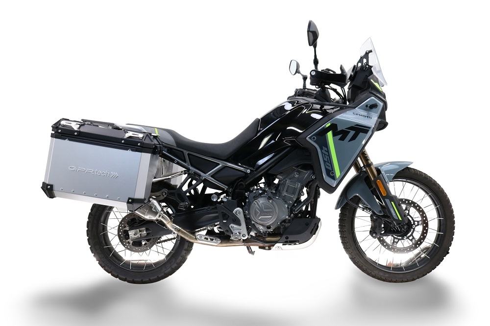 GPR TECH compatible with  Cf Moto 450MT 2023/2025 Euro5 Plus GPR TECH Pair of side cases aluminum made with contoured right side, silver color with specific pannier holder Capacity 38 LT. + 32 LT.