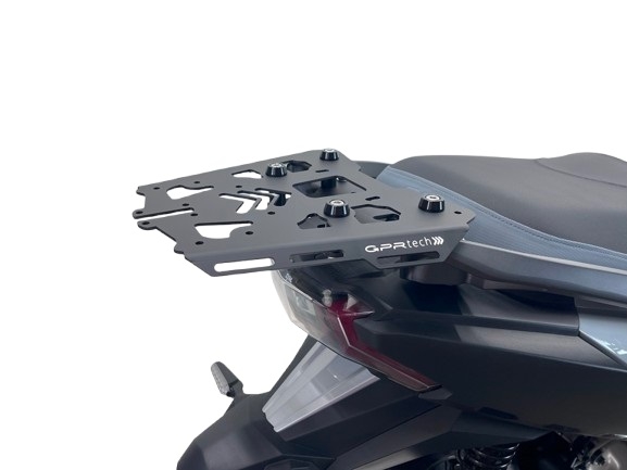 Top case GPR TECH compatible with  Bmw G 310 Gs 2017/2021 e4 GPR TECH Top case in aluminum, silver color with specific plate included Capacity 26 LT.