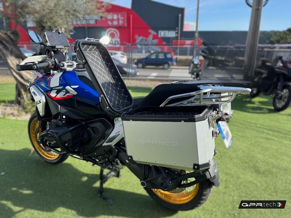GPR TECH compatible with  BMW R 1300 GS Adventure 2023/2025 GPR TECH Pair of side cases aluminum made, silver color with specific pannier holder Capacity 38 LT. + 38 LT.