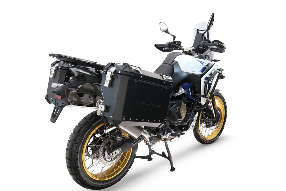 GPR TECH compatible with  Voge DS 800 Rally 2025/2026 GPR TECH Pair of side cases aluminum made with contoured right side, black color with specific pannier holder TECH-EVO serie  Capacity 38 LT. + 32 LT.